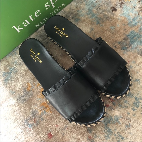 kate spade Shoes - ♠️ NWT Kate Spade Leather Slide Sandals♠️
